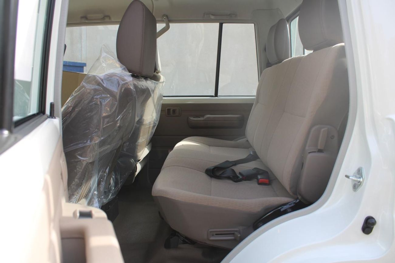 تويوتا لاند كروزر بيك آب LC79 DC 2.8 MT BASIC OPTION 2025 GCC