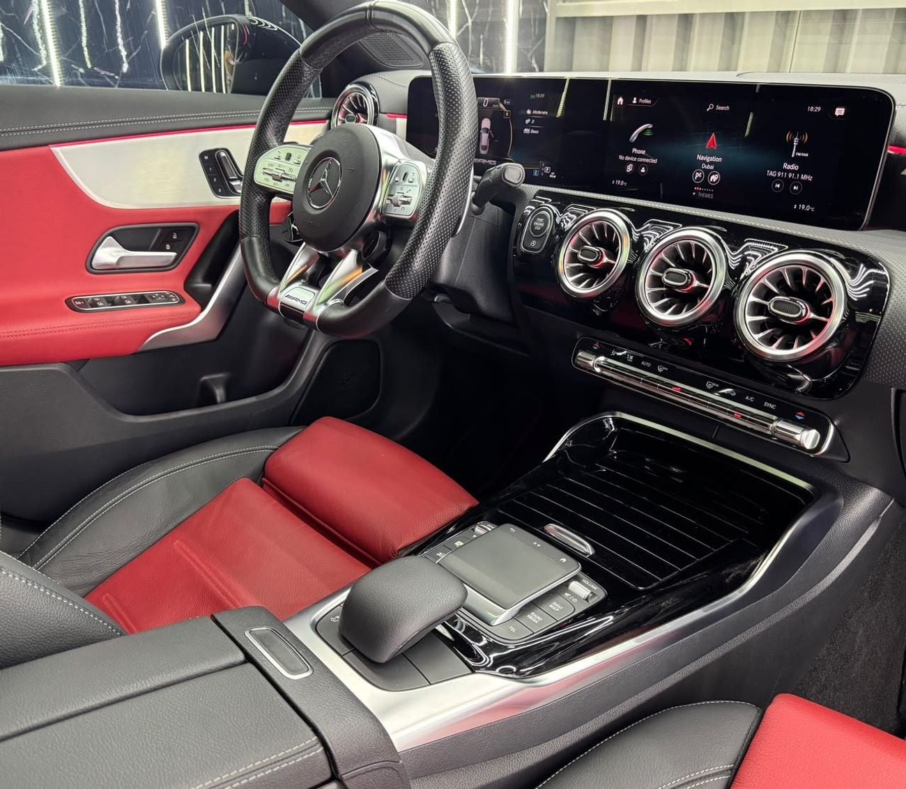 Mercedes Benz CLA35 AMG STD CLA 35 AMG 4Matic | GCC | Original Paint | Gargash Full Service history