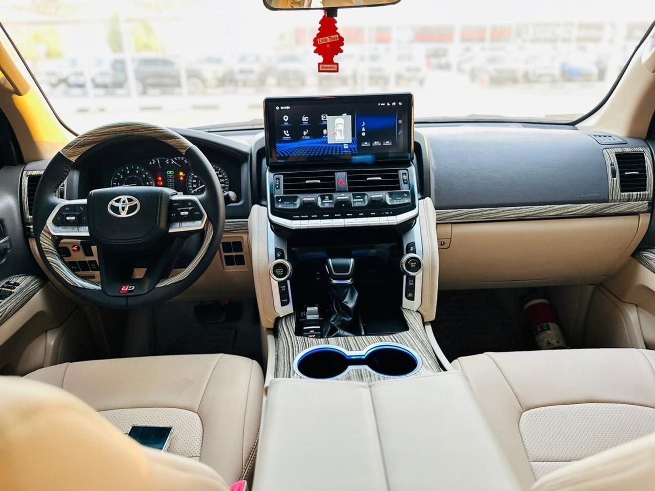 Toyota Land Cruiser GXR Toyota Landcruiser 2019 Facelift 2024 V6