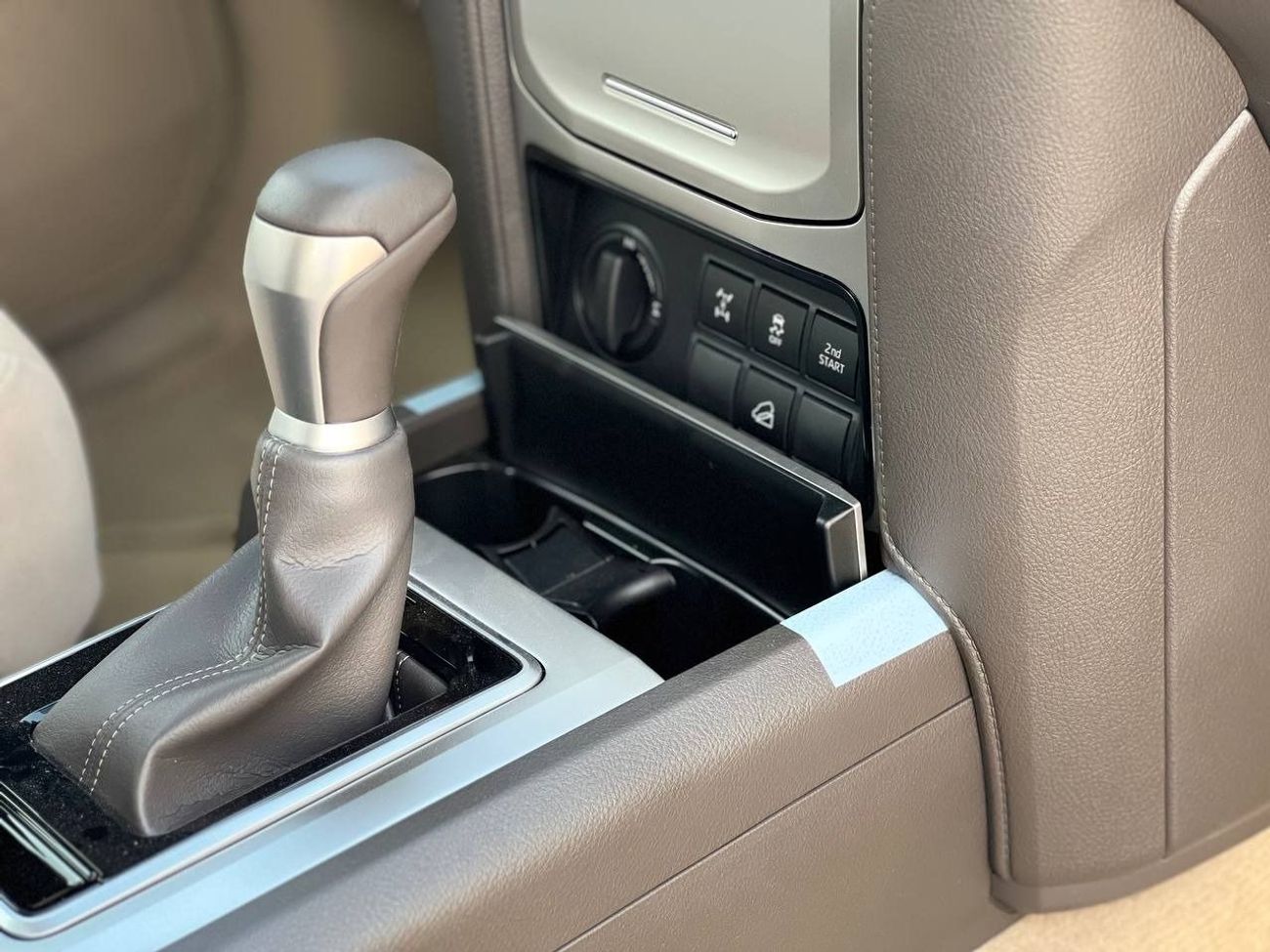 Toyota Prado 2023 Toyota Prado TXL Mid-Night Edition Spare-Up 4.0L V6 Petrol A/T 4WD Export Only