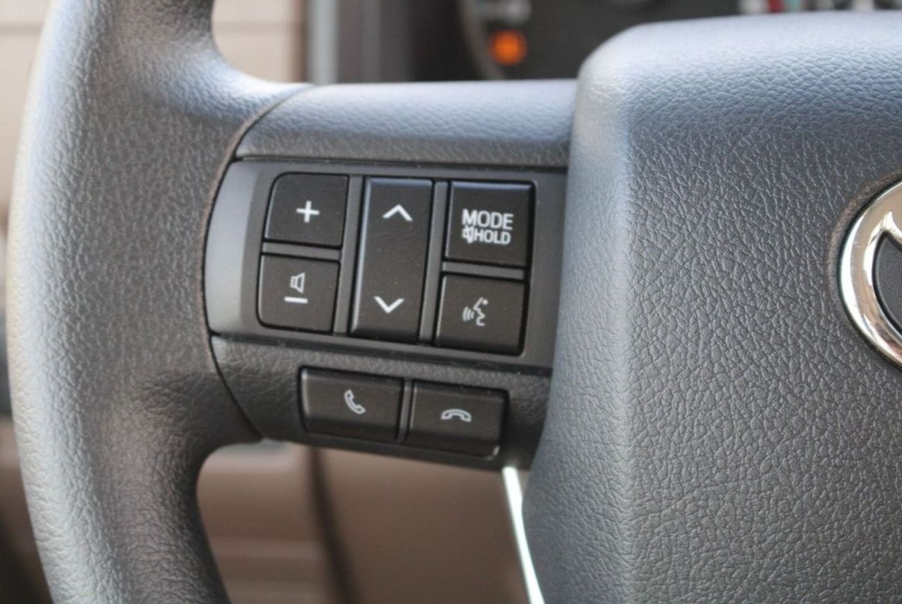 تويوتا لاند كروزر TOYOTA LANDCRUISER 76 4.5L V8 DIESEL E GRADE MANUAL