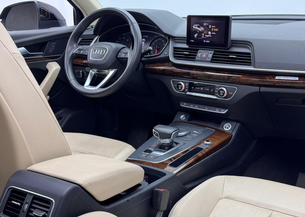 Audi Q5 45 TFSI Quattro S Line 2.0L (252 HP) 2018 AUDI Q5 45 TFSI S-Line Quattro, 1 Year Warranty, Audi Serv