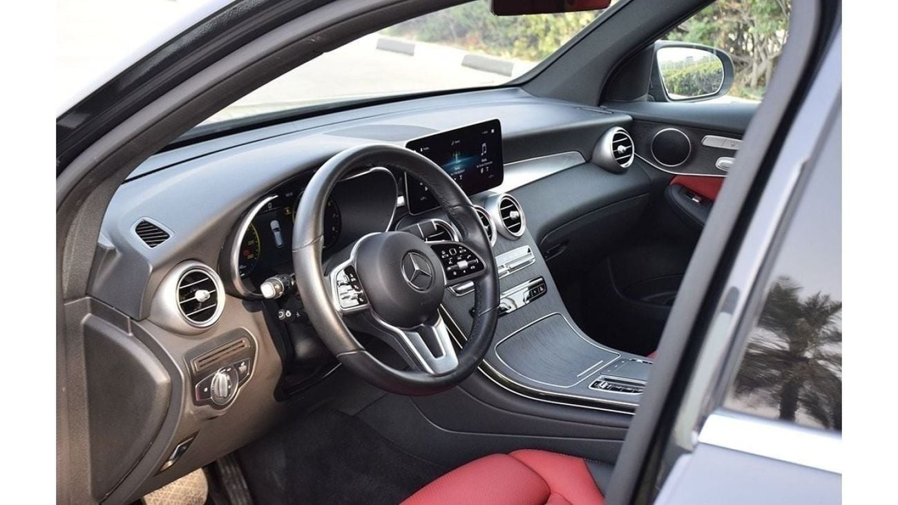 مرسيدس بنز GLC 300 4MATIC