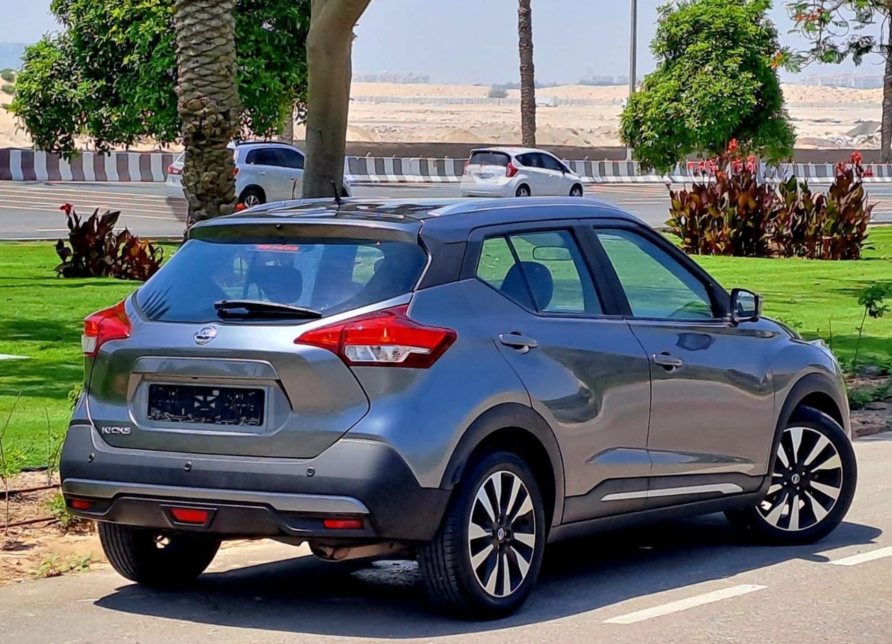 Nissan Kicks SL 1.6L 2018 1.6SL FULL OPTION GCC (620/-MONTHLY)