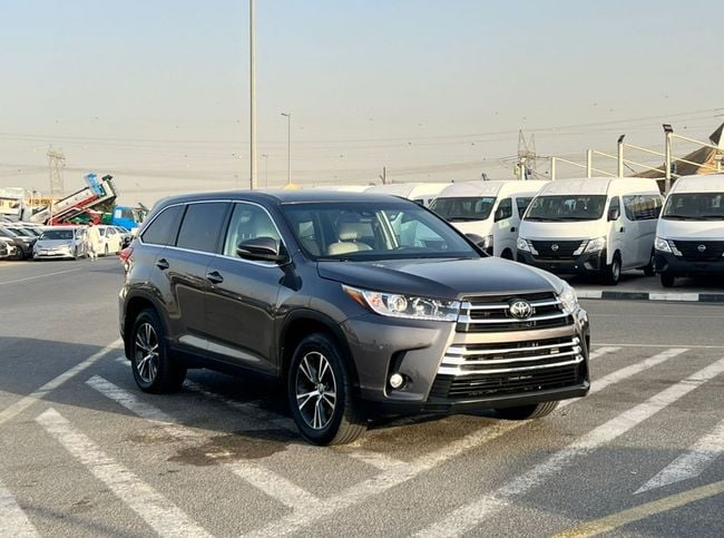 Used 2019 Toyota Highlander LE (NON GCC) for sale in UAE | Verified Second Hand Toyota Highlander LE (NON GCC) Price