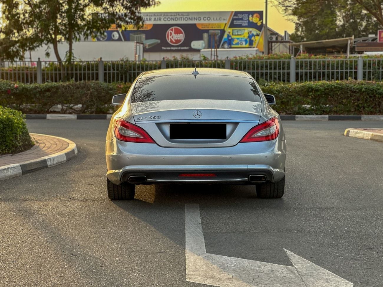 مرسيدس بنز CLS 550 2012 Mercedes-Benz CLS 550 RWD AMG V8 | 402 Hp | Law Mileage (151,000 Km) | Japanese Specs
