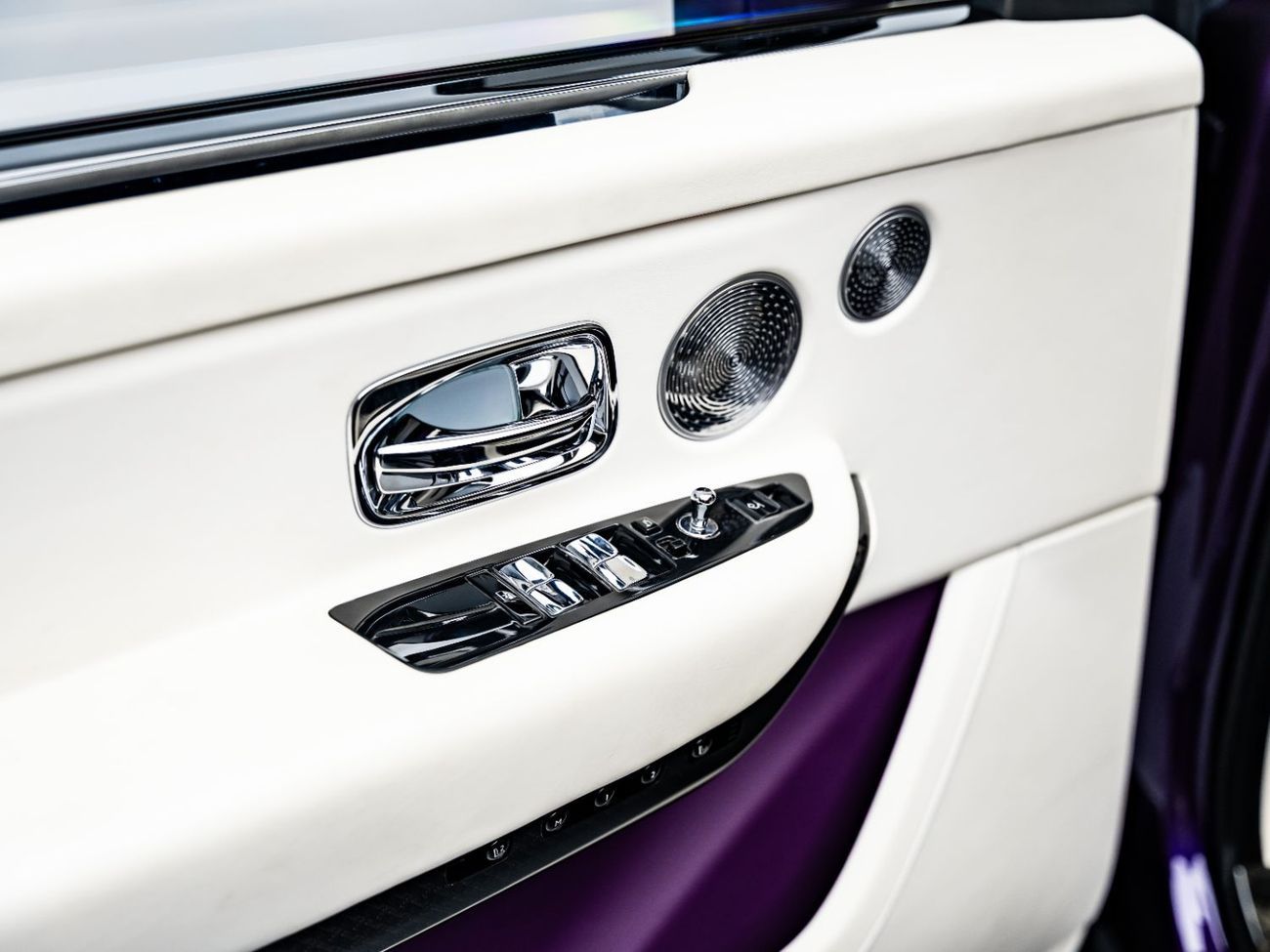 Rolls-Royce Cullinan 2021 Rolls Royce Cullinan Mansory Black Badge, 1 Year Warranty, Service History, Low KMs, European