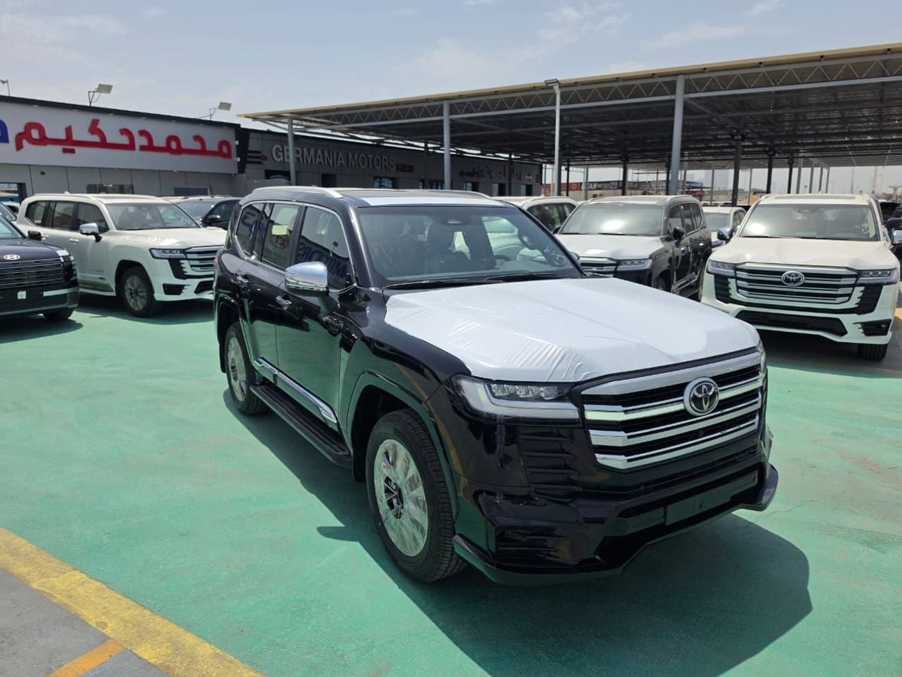 تويوتا لاند كروزر Toyota Land Cruiser LC300 VXR Plus 4.0 2026 – Full Option | Black / Black