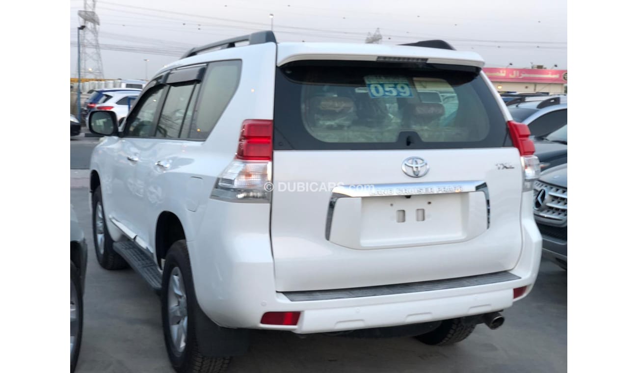 Toyota Prado 4000 CC Petrol, DVD, Headrest DVD's, Push Start Button, LOT-33026