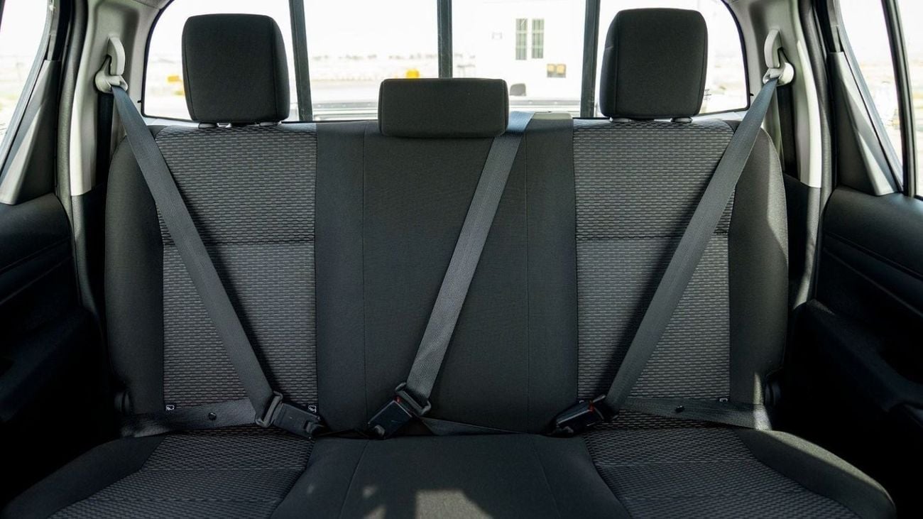 تويوتا هيلوكس Toyota Hilux 2.4L Diesel AT 4x4  2025