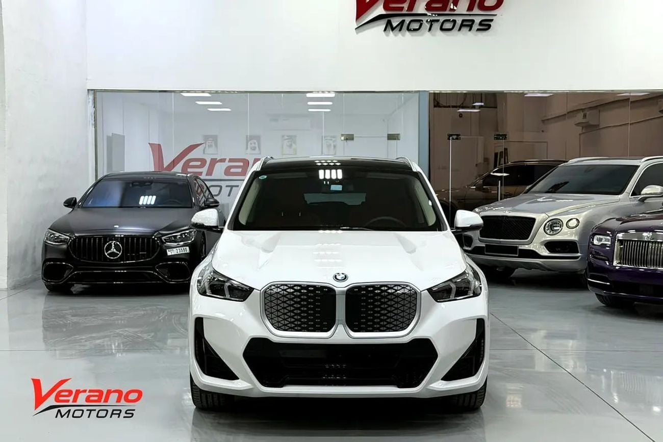 بي أم دبليو iX1 Electric M Sport | Full Options | 500KM Range | Panoramic | 5,000KM Only