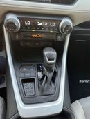 تويوتا راف ٤ XLE