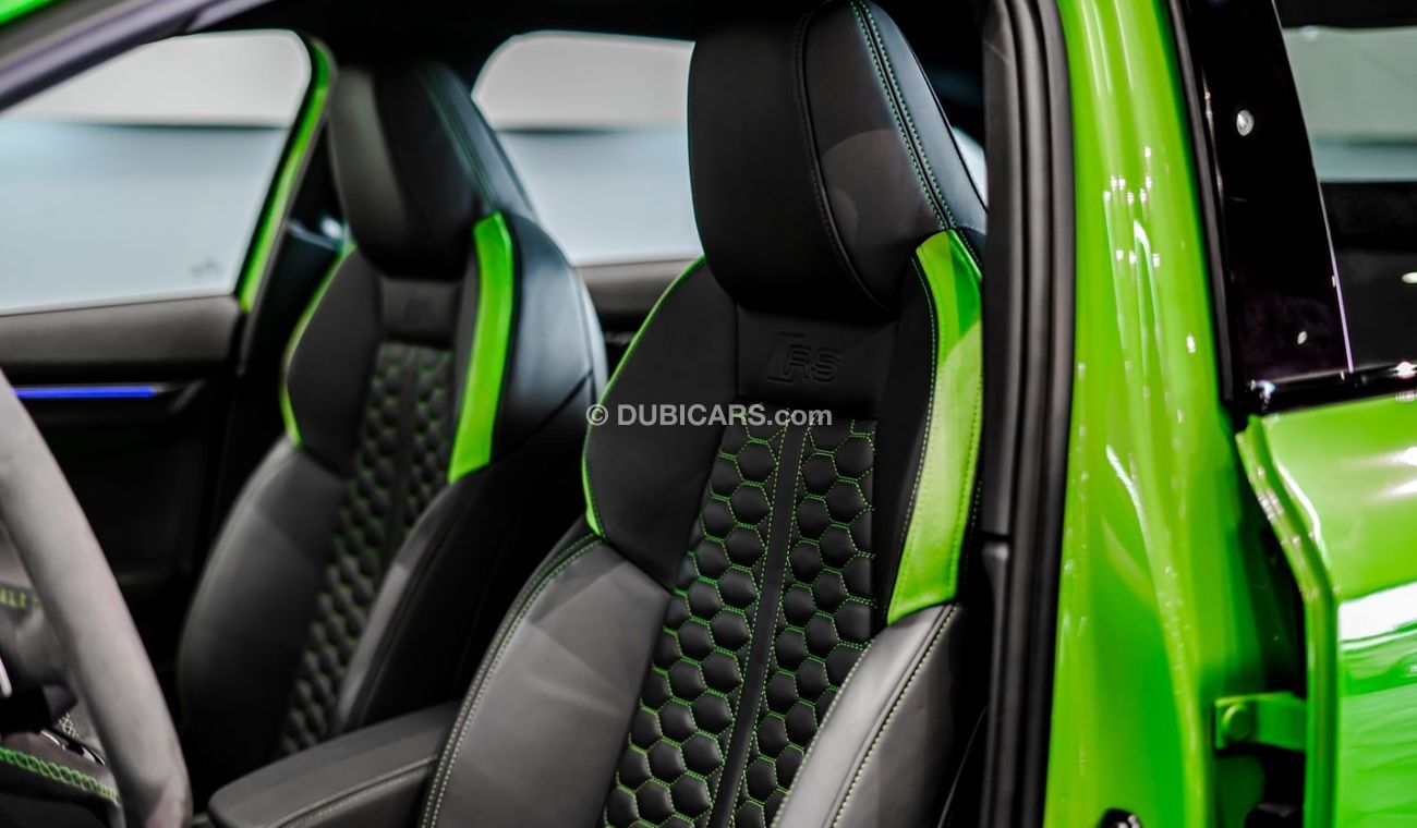 Audi RS3 TFSI quattro 2022 Audi RS3, Audi Warranty + Service Contract, Carbon Pack, Low Kms, GCC