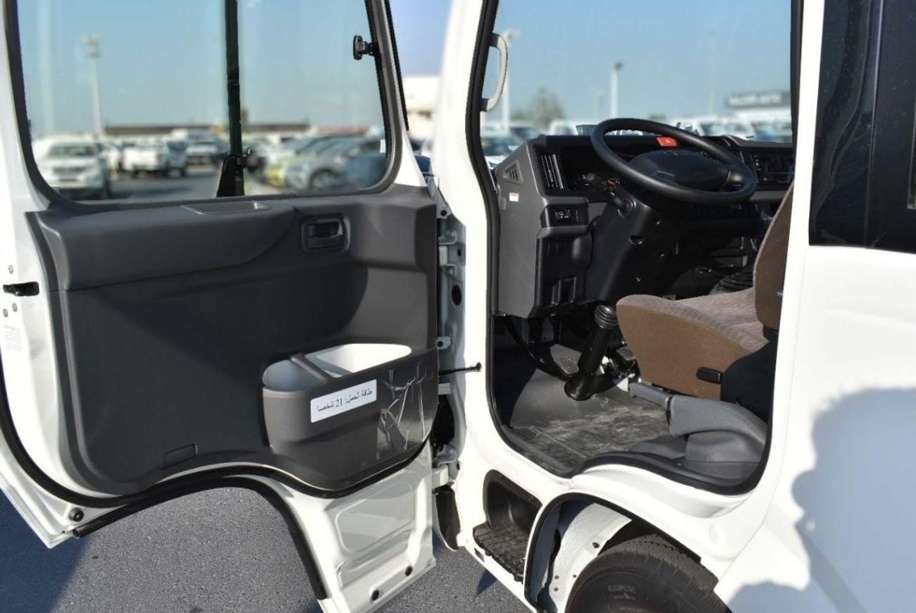 تويوتا كوستر TOYOTA COASTER 23 STR BUS 4.2L DIESEL MT 2026 GCC