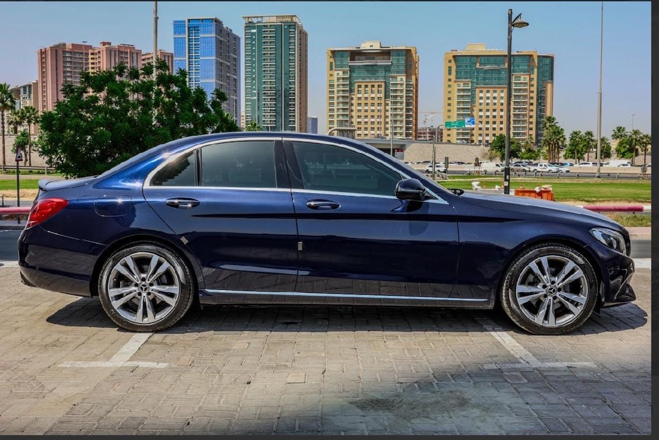 مرسيدس بنز C 200 AMG
