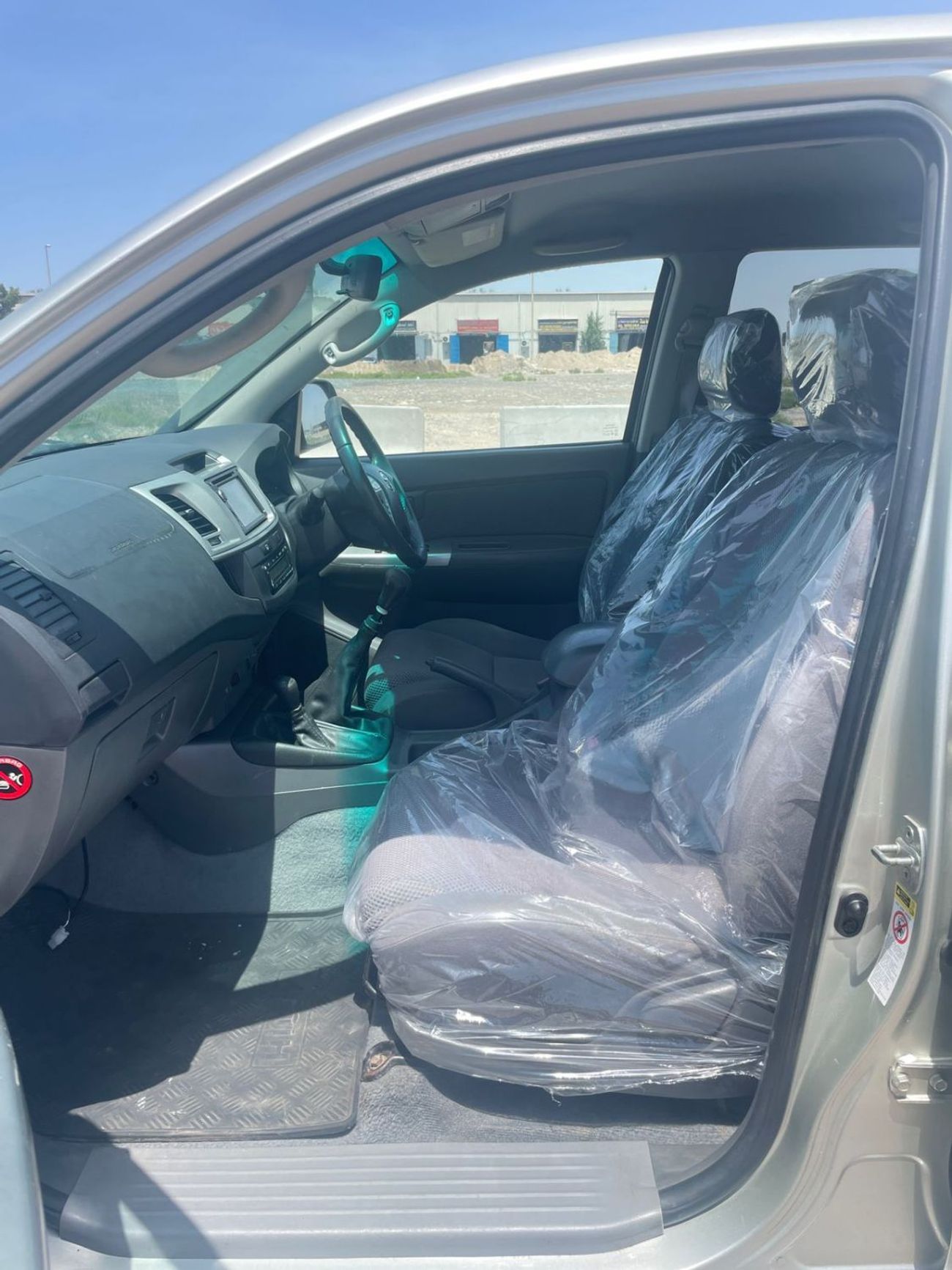 Toyota Hilux diesel engine ,3.0 liter ,manual gear ,right hand drive