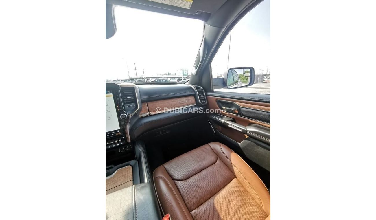 رام 5500 Dodge RAM Longhorn - 2022 - White