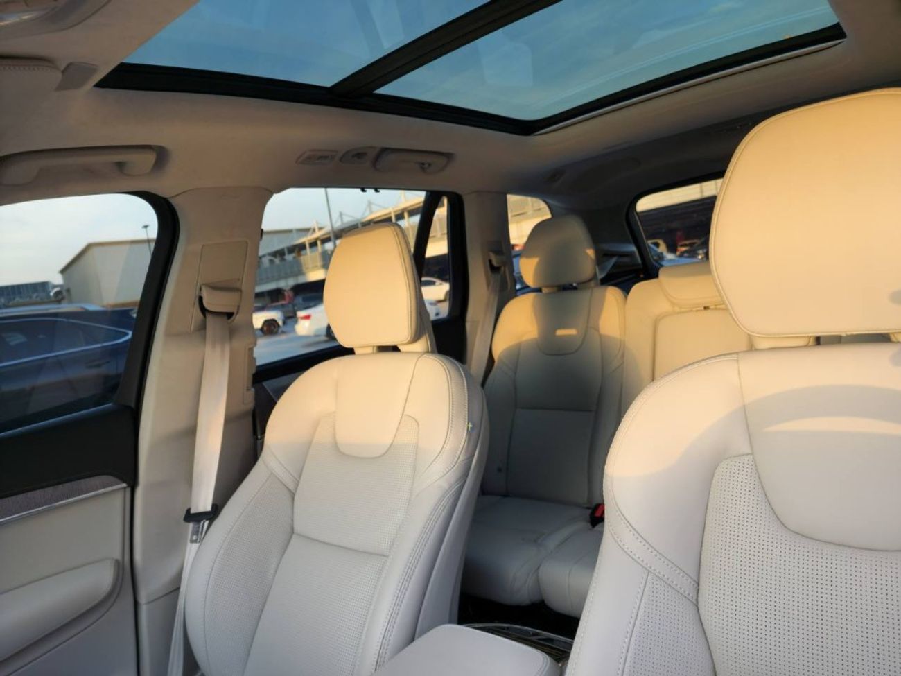 Volvo XC90 2.0T B6 MHEV Inscription AWD (7-seater)