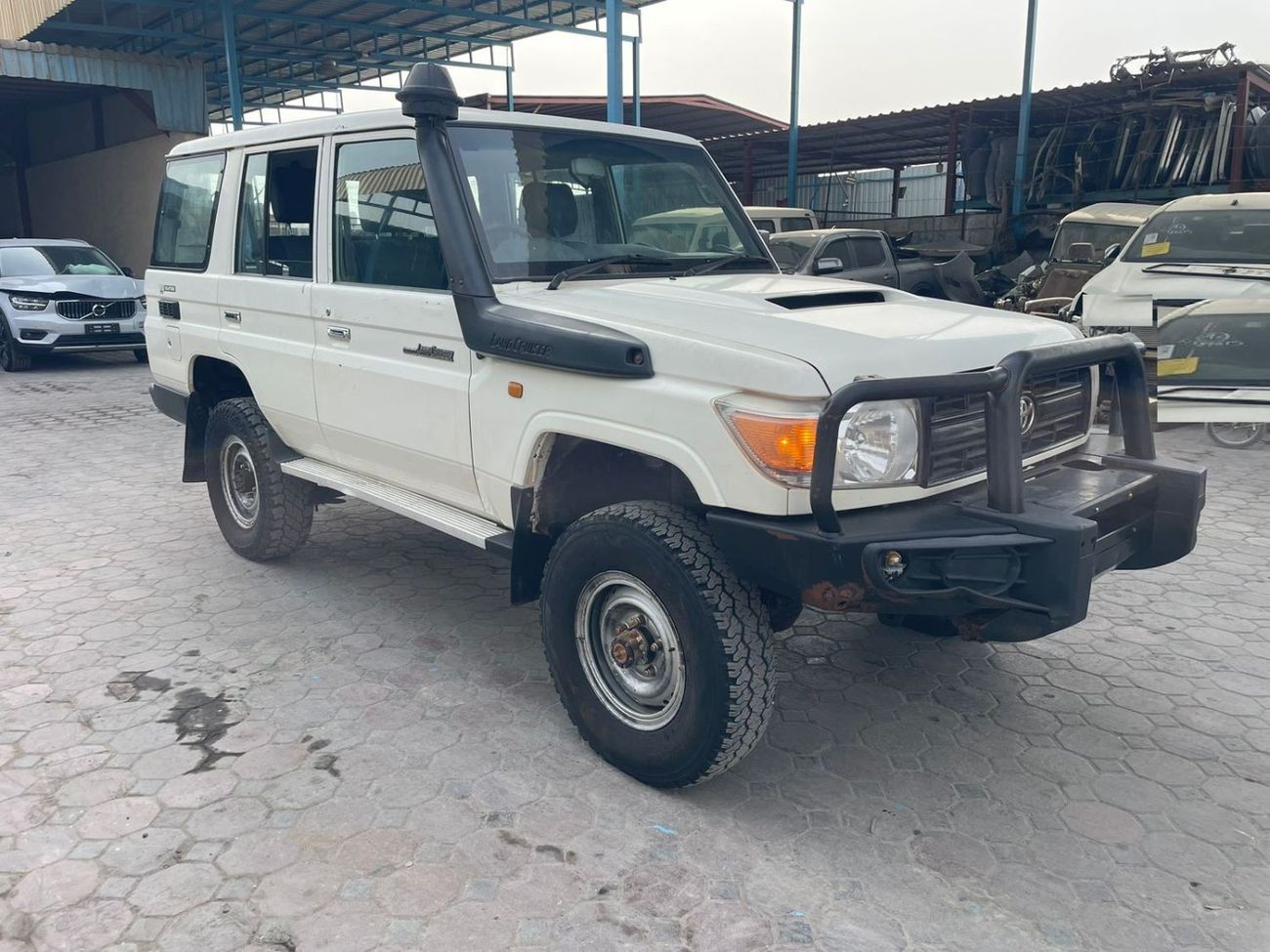 Toyota Land Cruiser 70