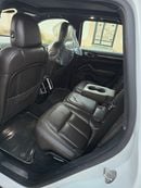 مرسيدس بنز GLB 250 For sale porsche cayenne 2016 full option v6