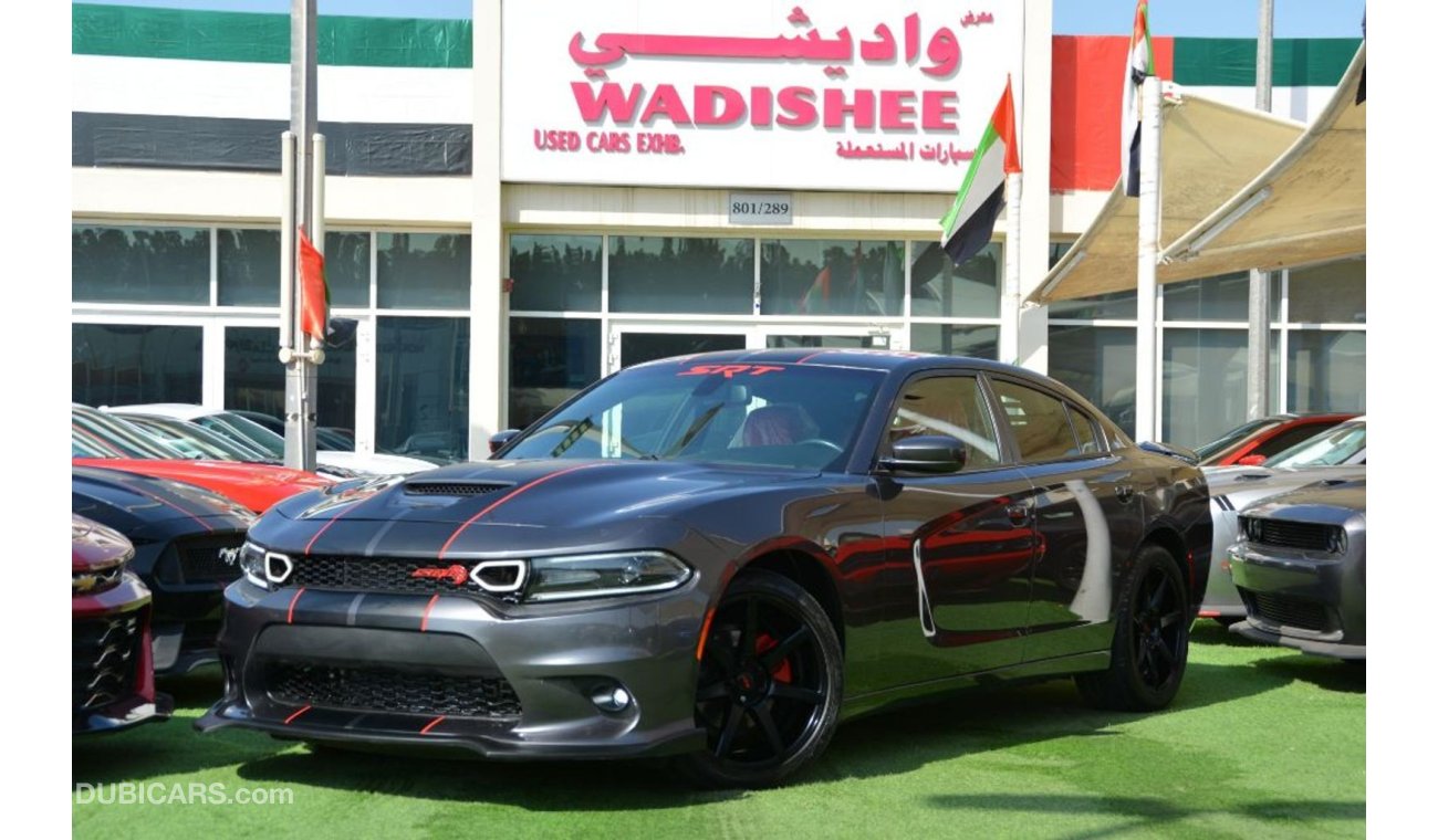 دودج تشارجر Dodge Charger SXT V6 2017/ Leather Seats/SRT Kit/Very Good Condition