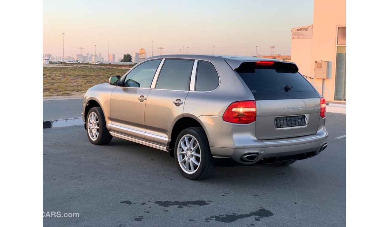 Porsche Cayenne S بورش كيان 2009 خليجي بحالة ممتازة استخدام جيد جدا