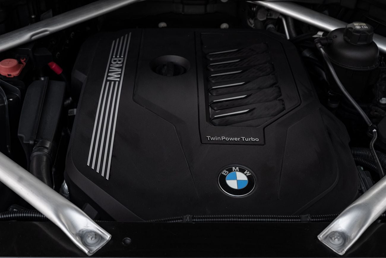 بي أم دبليو X6 X6 xDrive40i M Sport | 3,623 P.M | 0% Downpayment | M-Kit | BMW Warranty & Service Contract