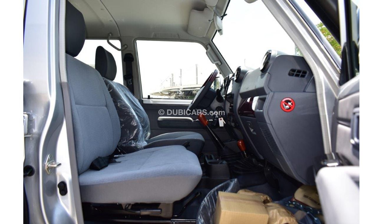 تويوتا لاند كروزر بيك آب Double Cab
