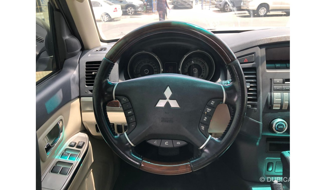 ميتسوبيشي باجيرو 3.5L PETROL, DRIVER POWER SEAT / LEATHER SEATS / FULL OPTION (LOT # 703128)