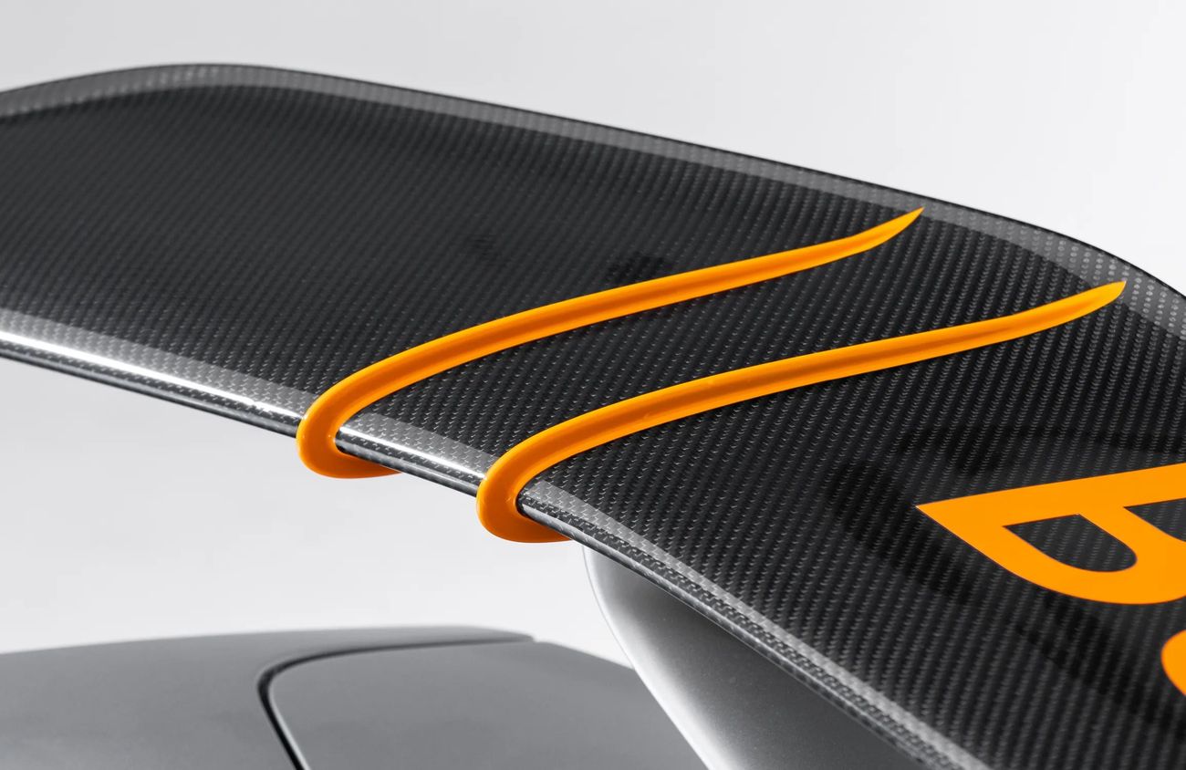 بوغاتي شيرون 8.0L W16 Quad-Turbo Engine | Warranty