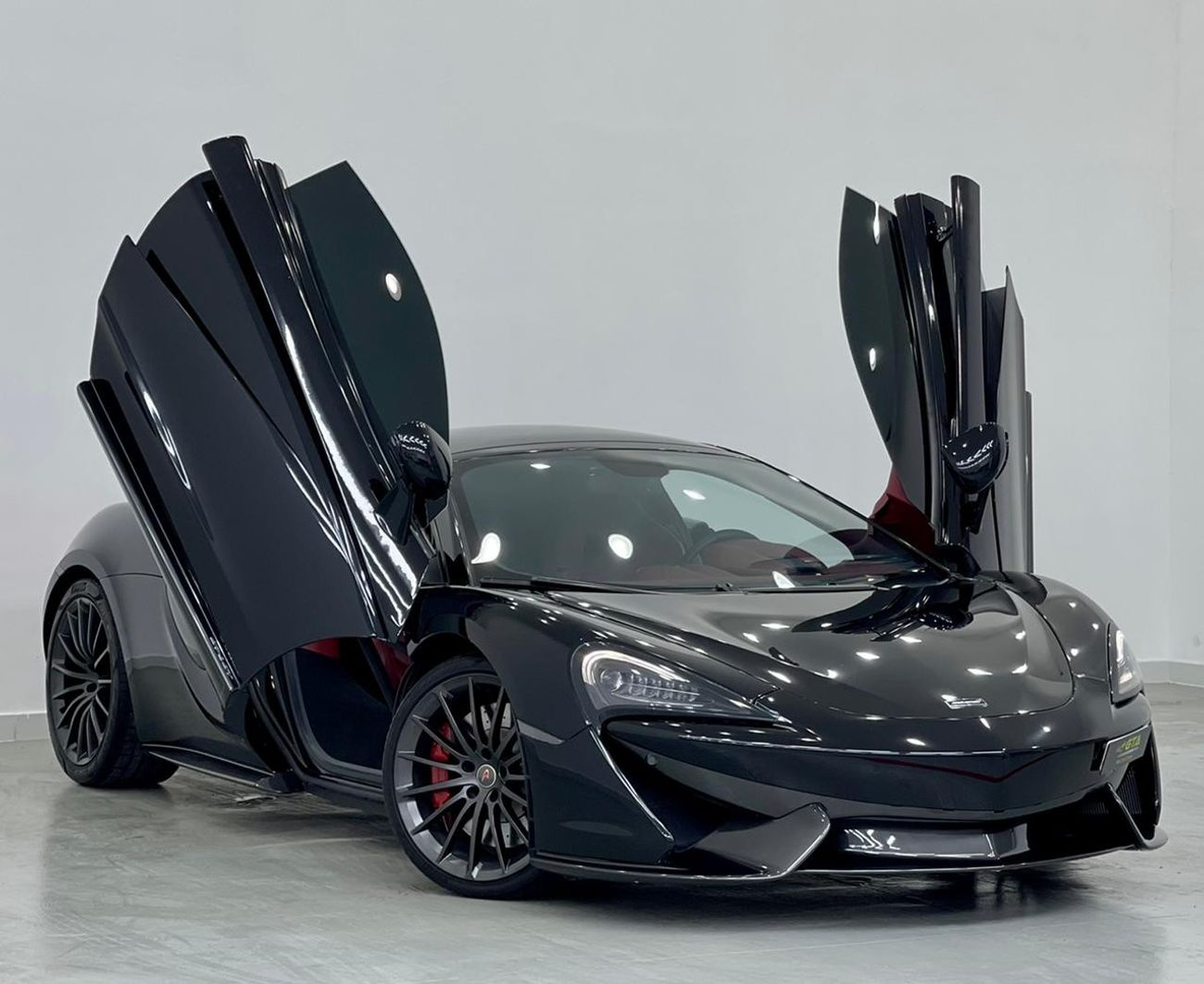 McLaren 570GT 2017 McLaren 570GT, Warranty, Full Service History, Low KMs, GCC