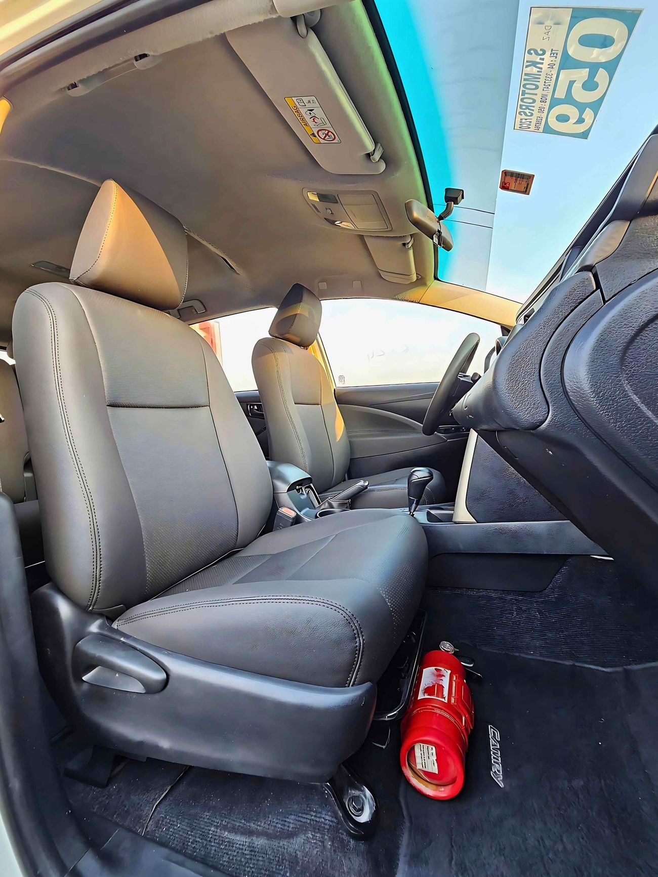 Toyota Innova V4 2.7/ GCC 7 SEATS/ LEATHER/ LOW MILEAGE / 592 MONTHLY / LOT# 15597