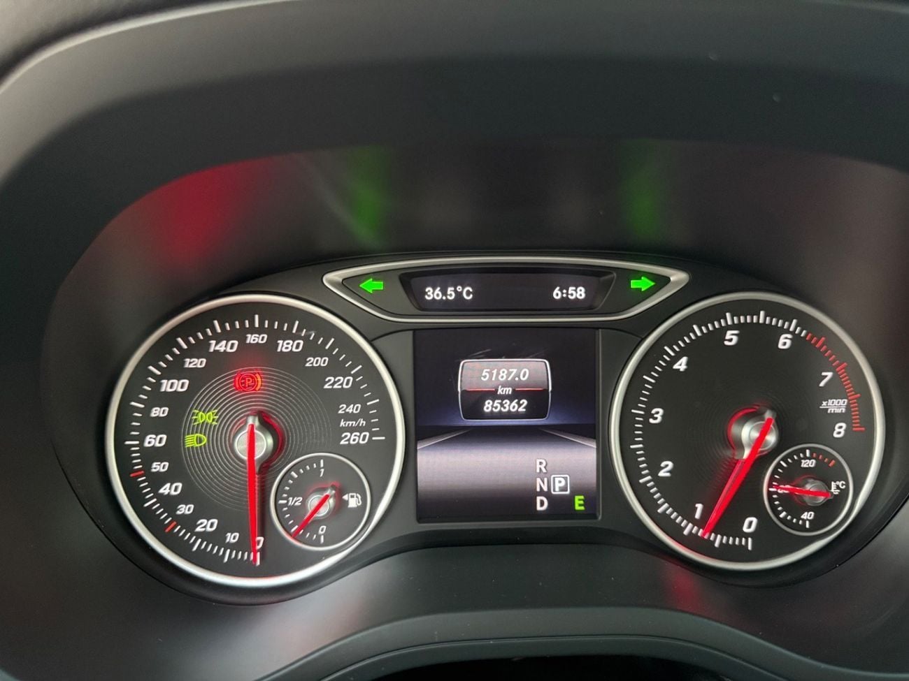 Mercedes-Benz B 250 2015 MERCEDES BENZ AMG B250 PANORAMA FULL OPTION CANDA SPEC