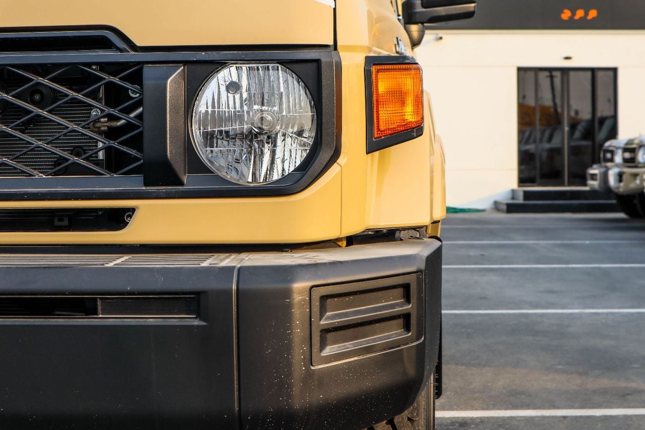 Toyota Land Cruiser Pick Up Std 4.0L Double Cab Utility 4WD