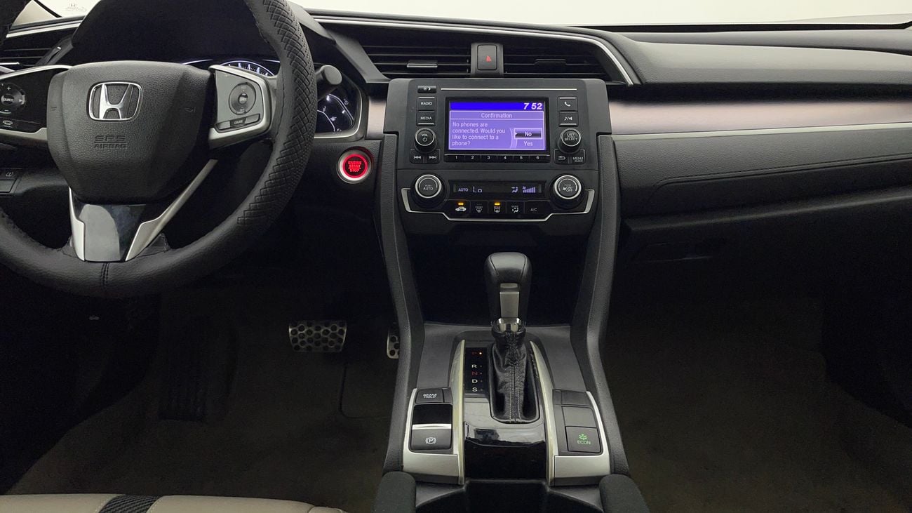 هوندا سيفيك LX SPORT 1.6 | بدون دفعة مقدمة | اختبار القيادة في المنزل