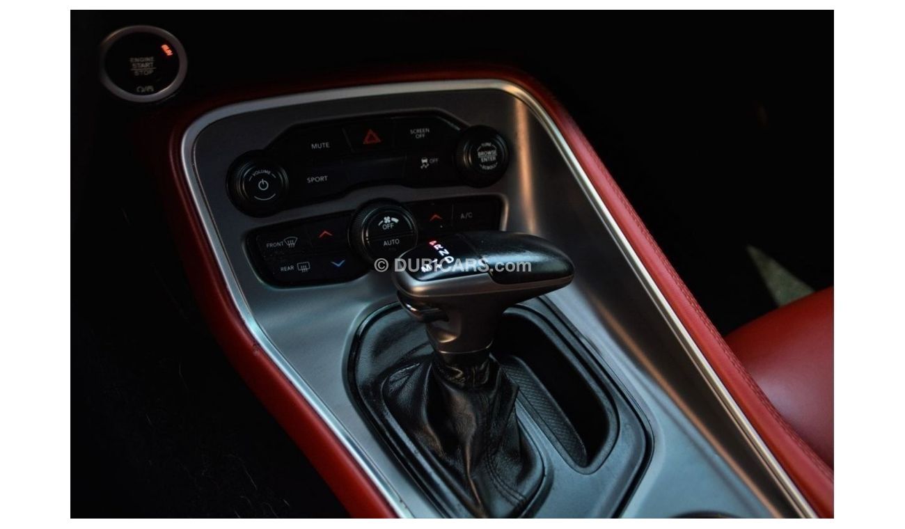 Dodge Challenger OFFER ONE WEEK**SXT CHALLENGER //2021//WIDE BODY +SRT KIT//OIGINAL AIR BAGS//