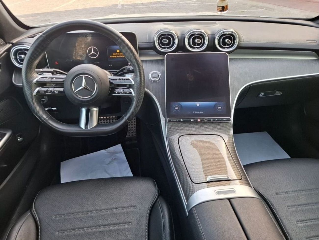 Mercedes-Benz C 300 Mercedes-Benz C300 full option 2023