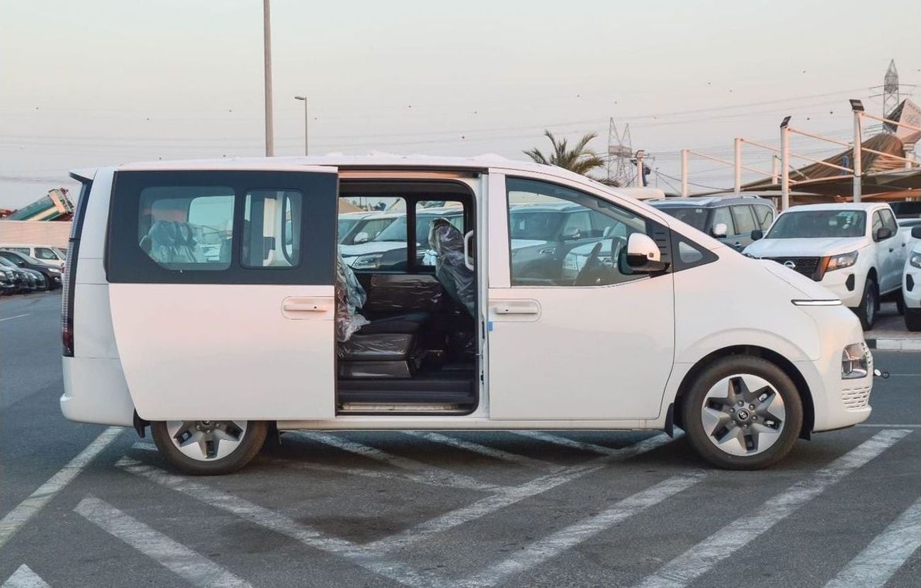 هيونداي ستاريا HYUNDAI STARIA 2.2L DIESEL MINIVAN 2025