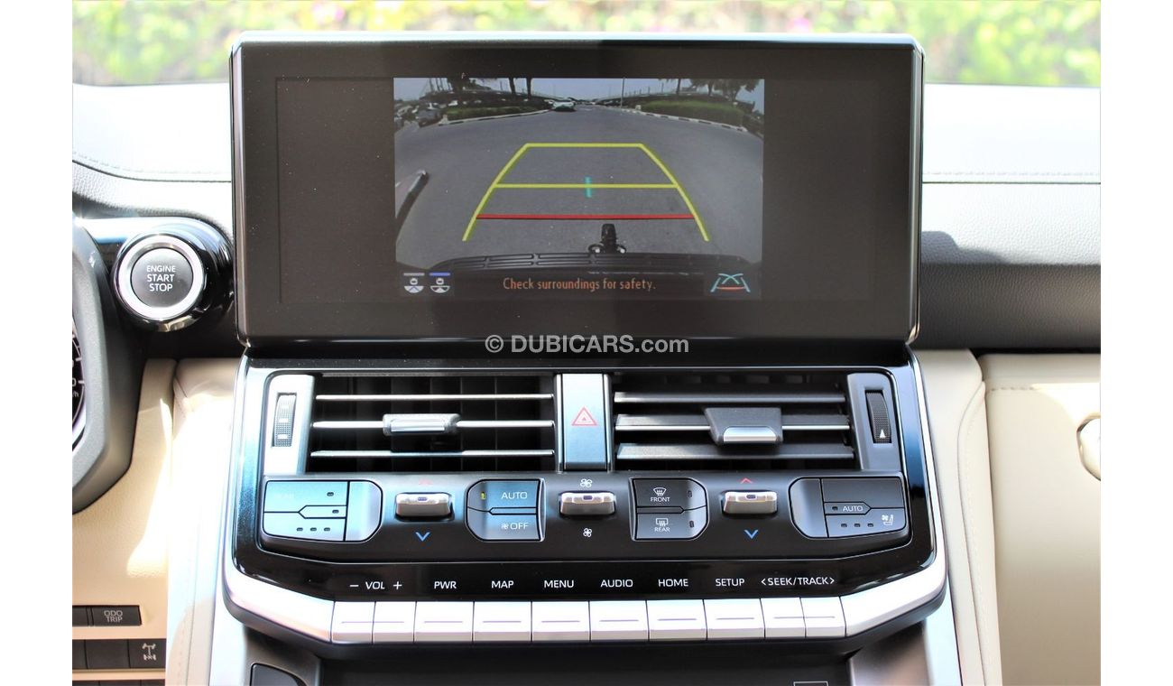 Toyota Land Cruiser GXR TWIN TURBO 2023 GCC AL FUTTAIM WARRANTY 4 YEARS SERVICE CONTRACT