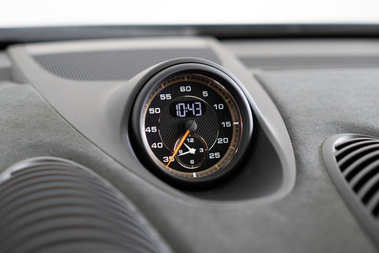 بورش كايمان 718 GT4 RS 4.0L (493 HP) A/T