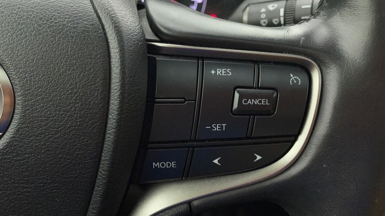 لكزس UX 200 PREMIER 2 | بدون دفعة مقدمة | اختبار القيادة في المنزل