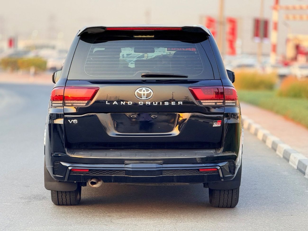 Toyota Land Cruiser GXR+ 4.0L Toyota landcuriser GXR V6 + 4.0L years 2018 full option petrol