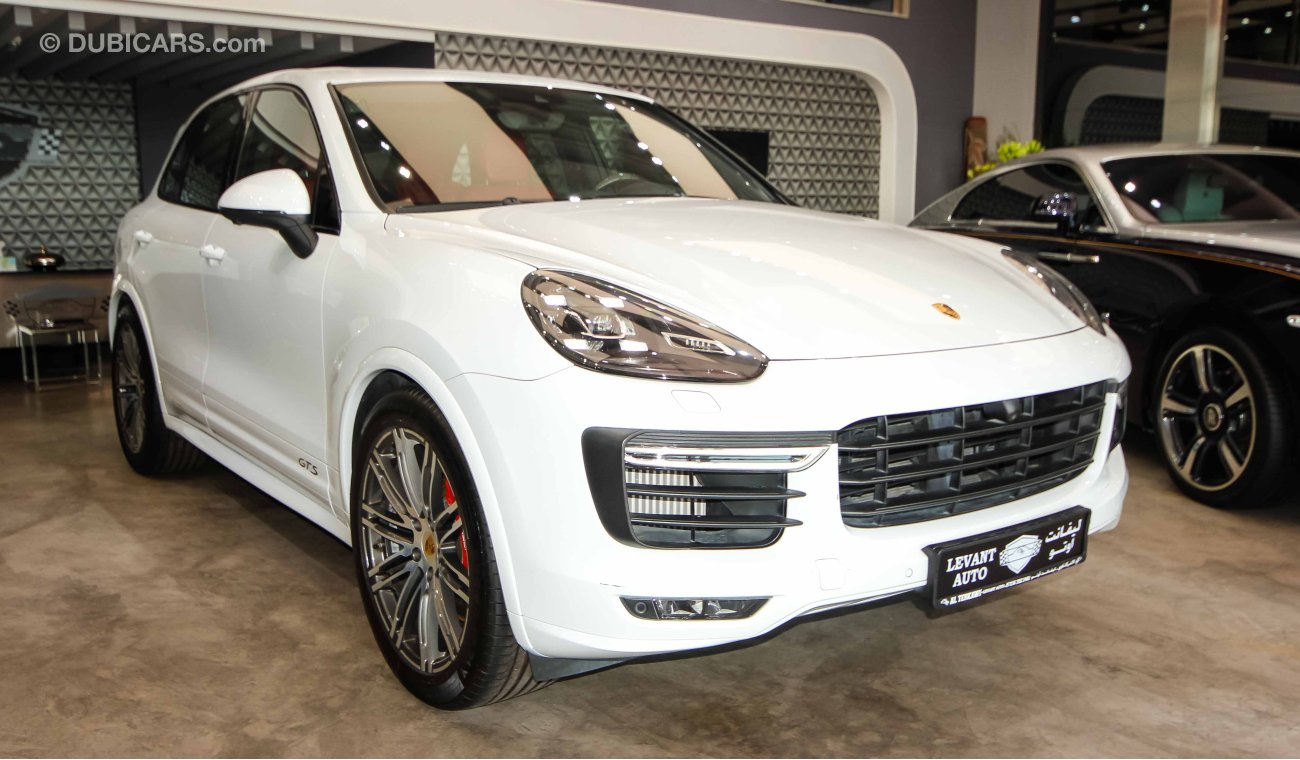 Porsche Cayenne GTS