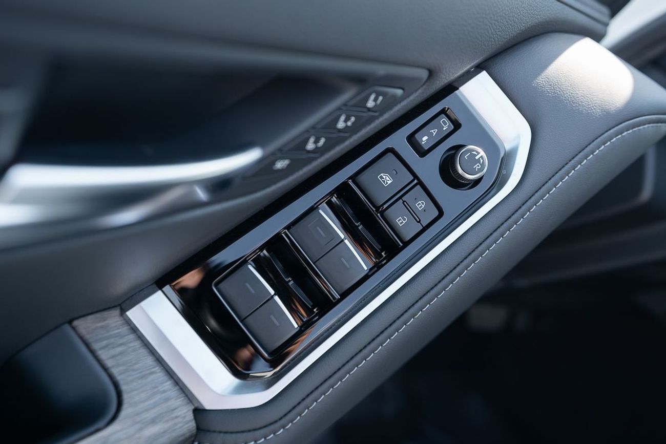 Toyota Land Cruiser VX 3.5L