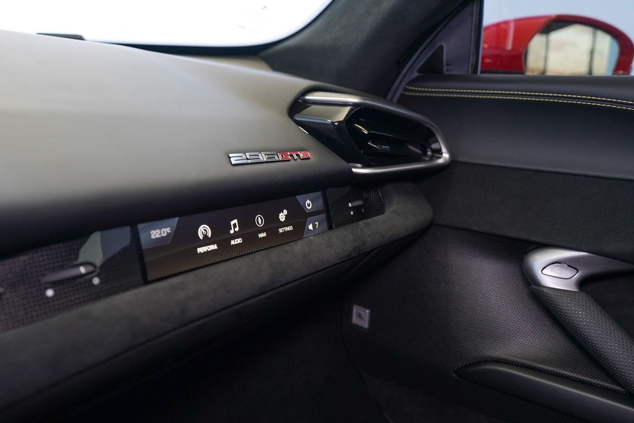 فيراري 296 GTB 3.0T V6 PHEV