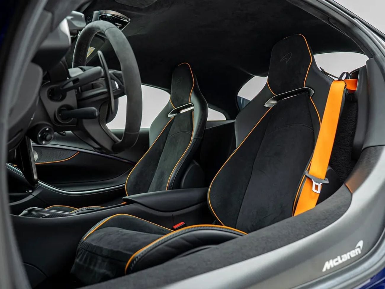 McLaren Artura GCC Spec | Dealer Warranty | Full Carbon Package