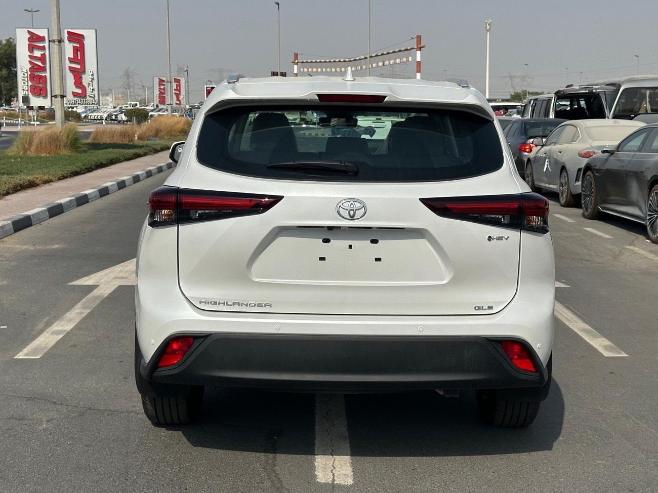 تويوتا هايلاندر 2.5L Hybrid GXR (AWD)