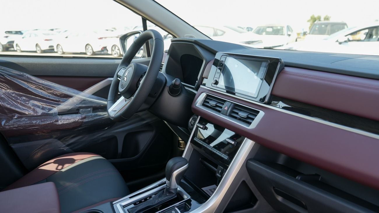 Mitsubishi Xpander Cross