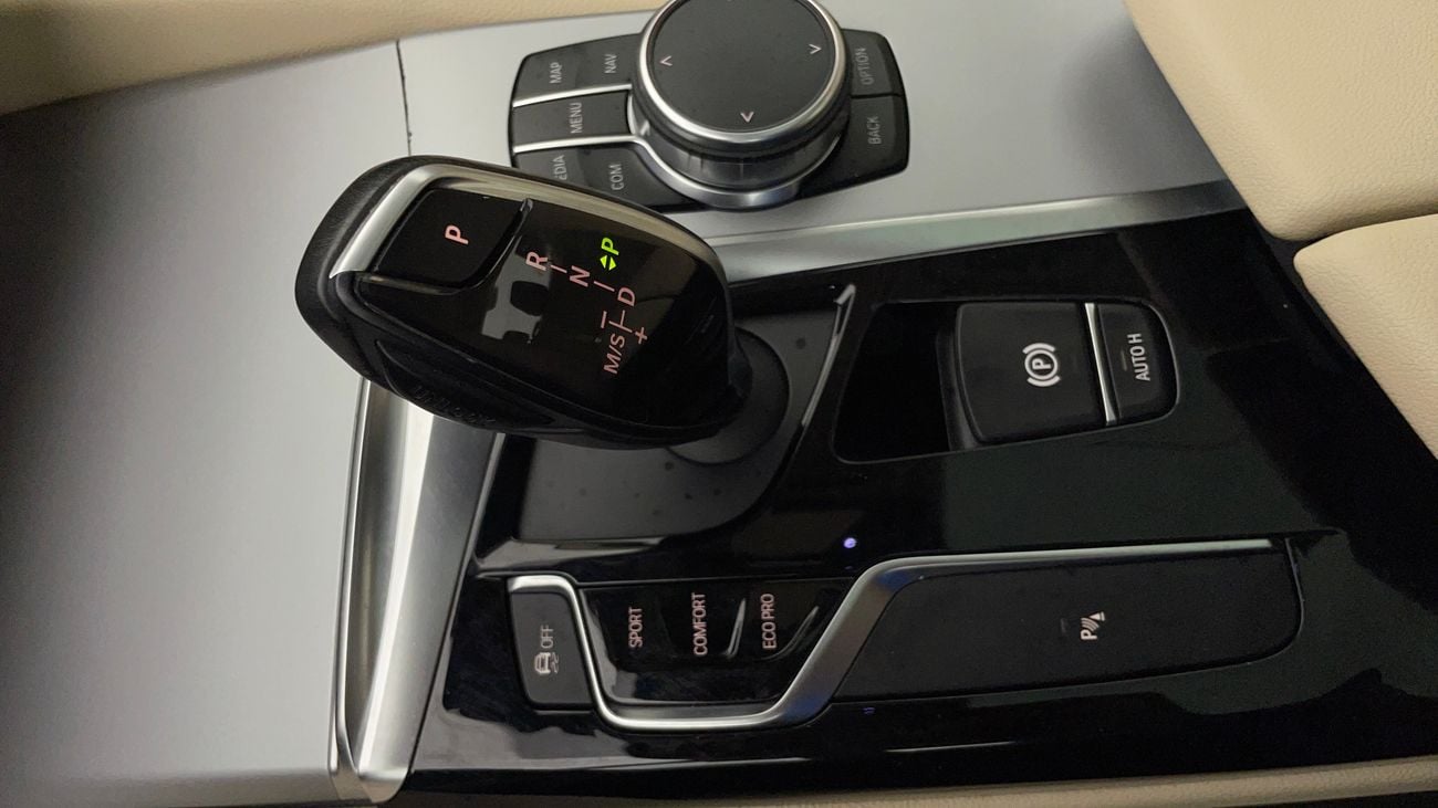 BMW 520i EXCLUSIVE 2 | Zero Down Payment | Home Test Drive