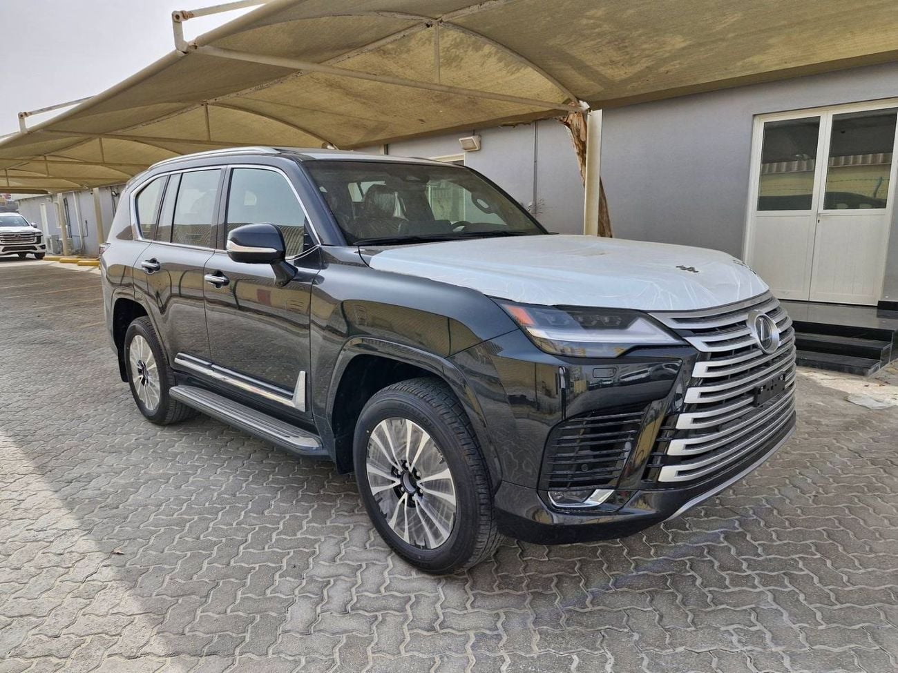 Lexus LX 700h 2026 LEXUS LX700h 3.5L 25-SPEAKERS ML URBAN 20"ALLOY 7-SEATS GCC BRAND NEW 0KM